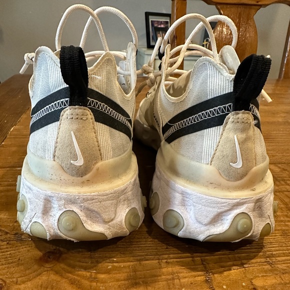 Nike React Shoes - Picture 4 of 5